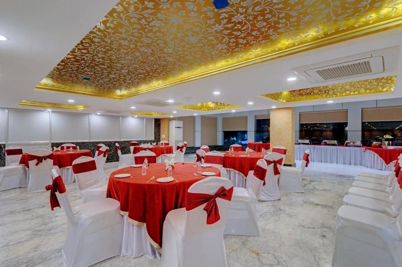 Click Collection Jaipur, Sindhi Camp Hotel ภายนอก รูปภาพ